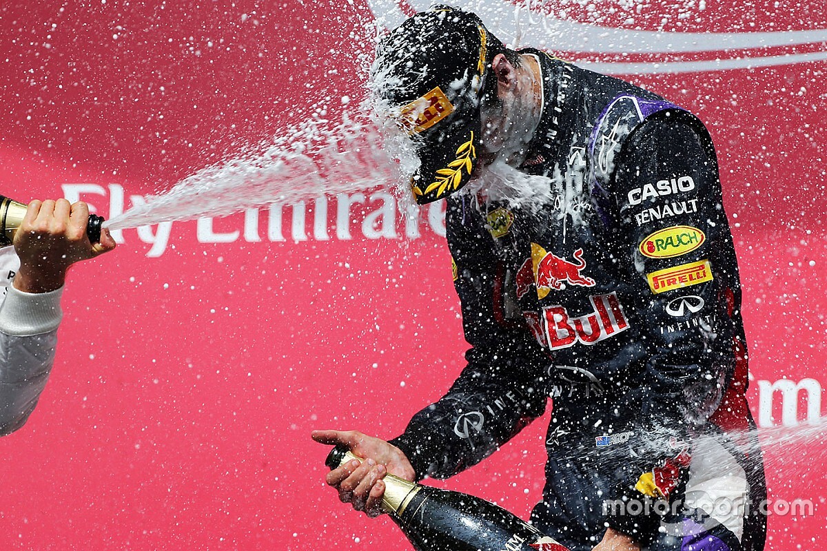 6 éve annak, hogy Ricciardo majdnem megfulladt a pezsgőben az első győzelme után