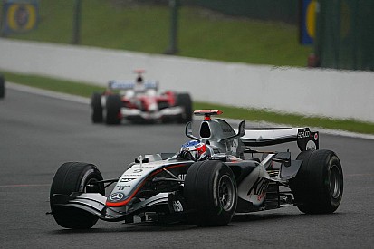 Újra Mercedes-motort használhat a McLaren
