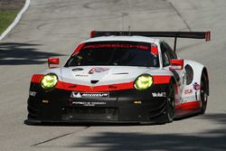 #912 Porsche Team North America Porsche 911 RSR: Gianmaria Bruni, Laurens Vanthoor