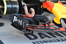 Red Bull Racing RB13 front wing detail