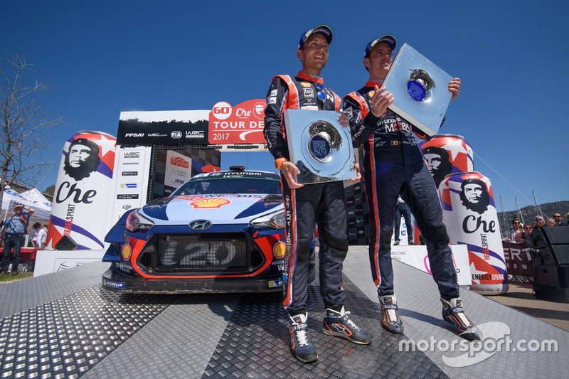 I vincitori Thierry Neuville, Nicolas Gilsoul, Hyundai i20 Coupe WRC, Hyundai Motorsport