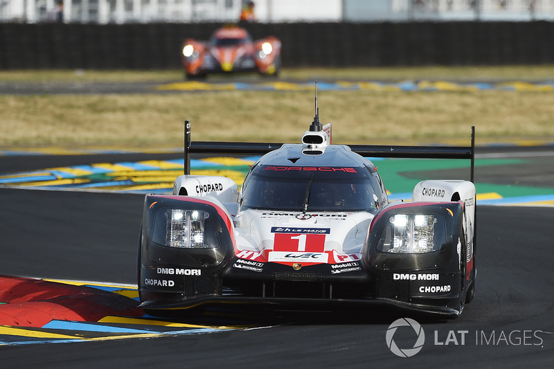 #1 Porsche Team Porsche 919 Hybrid: Neel Jani, Andre Lotterer, Nick Tandy