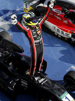 Race winner Joel Eriksson, Motopark Dallara F317 - Volkswagen