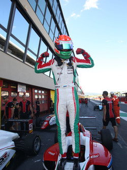 Il vincitore di Gara 2 Juri Vips, Prema Powerteam