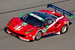 #63 Scuderia Corsa, Ferrari 488 GT3: Christina Nielsen, Alessandro Balzan