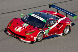 #63 Scuderia Corsa Ferrari 488 GT3: Christina Nielsen, Alessandro Balzan