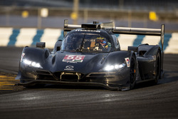 #55 Mazda Motorsports Mazda DPi: Jonathan Bomarito, Tristan Nunez, Spencer Pigot