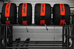 Шины Pirelli в термочехлах