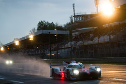 #8 Toyota Gazoo Racing Toyota TS050 Hybrid: Ентоні Девідсон, Ніколя Лап'єрр, Казукі Накадзіма