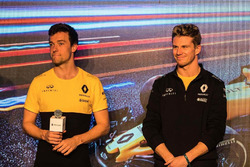 Jolyon Palmer, Renault Sport F1 Team;Nico Hulkenberg, Renault Sport F1 Team