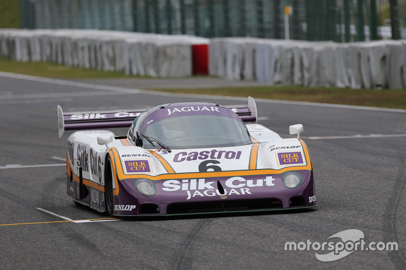 シルクカット・ジャガーXJR-8（Jaguar XJR-8）