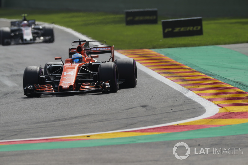 Giro 6 - Fernando Alonso, McLaren MCL32