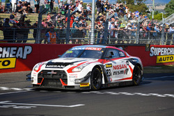 #23 Nissan Motorsport, Nissan GT-R Nismo GT3: Katsumasa Chiyo, Alex Buncombe, Michael Caruso