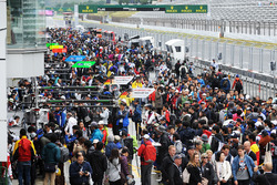 Autograph session