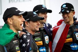 Podium : les vainqueurs Ricky Taylor, Jordan Taylor, Max Angelelli, Jeff Gordon, Wayne Taylor Racing