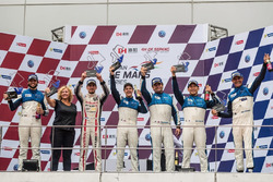 Podium Lmp2: winners #25 Algarve Pro Racing Ligier JSP2 Nissan: Andrea Roda, Aidan Read, Andrea Pizzitola, third place #24 Algarve Pro Racing Ligier JSP2 Judd: Michael Munemann, Tacksung Kim, Mark Patterson