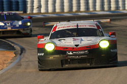 #911 Porsche Team North America Porsche 911 RSR: Patrick Pilet, Dirk Werner, Frédéric Makowiecki