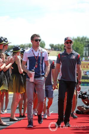 Paul di Resta, Williams ve Romain Grosjean, Haas F1