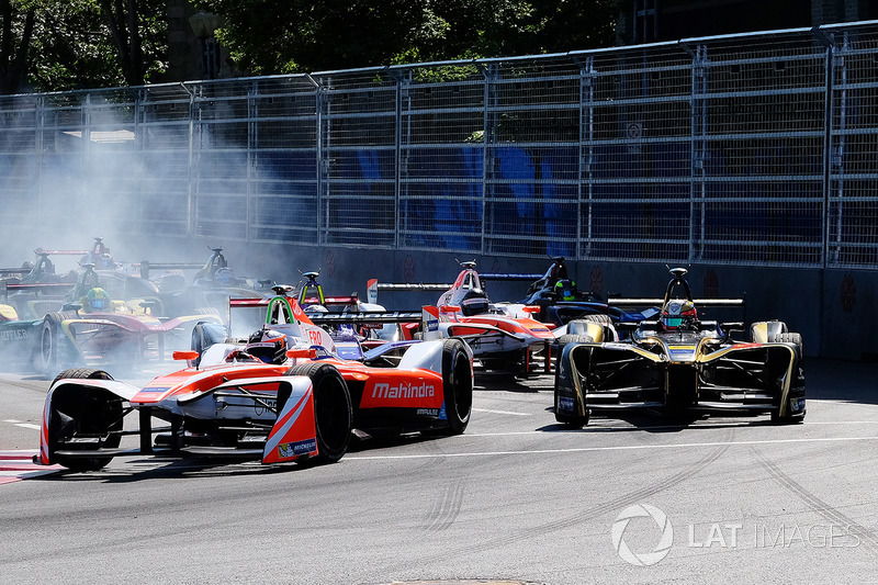 Start: Felix Rosenqvist, Mahindra Racing leads