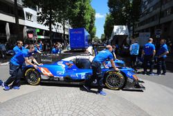 #35 Signatech Alpine A470 Gibson: Pierre Ragues, Andre Negrao, Nelson Panciatici