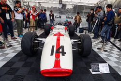 Honda RA300 display