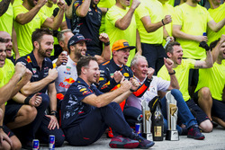 Daniel Ricciardo, Red Bull Racing, Helmut Markko, Red Bull Racing, Max Verstappen, Red Bull Racing,