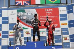 Podio Rookie Gara 1: il primo classificato Leonardo Lorandi, Baithech, il secondo classificato Olli