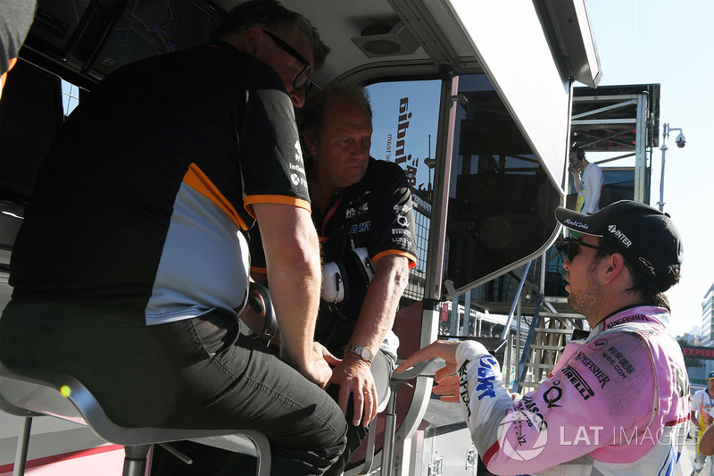 Sergio Perez, Sahara Force India talks, Robert Fearnley, Sahara Force India F1 Team Deputy Team Prin