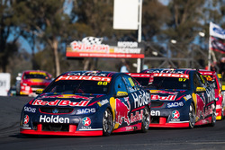 Jamie Whincup, Triple Eight Race Engineering Holden, Shane van Gisbergen, Triple Eight Race Engineer