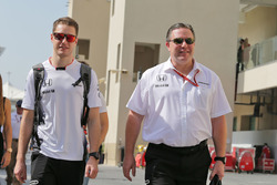 Stoffel Vandoorne, McLaren Test and Reserve Driver with Zak Brown, McLaren Executive Director