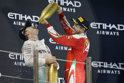 Podium : le deuxième, Nico Rosberg, Mercedes AMG F1, le troisième, Sebastian Vettel, Ferrari