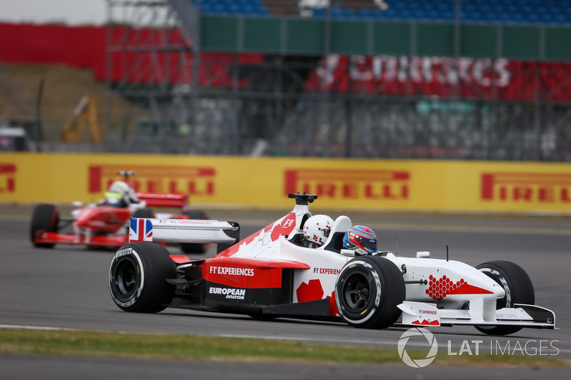 Paul di Resta, F1 Experiences 2-Seater Driver