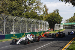 Lance Stroll, Williams FW40, Jolyon Palmer, Renault Sport F1 Team RS17, Stoffel Vandoorne, McLaren MCL32