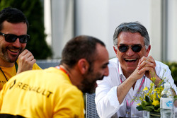 Patrice Ratti, Renault-Manager; Cyril Abiteboul, Renault-F1-Direktor