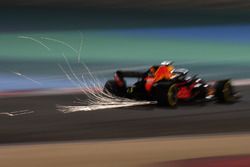 Daniel Ricciardo, Red Bull Racing RB14 sparks