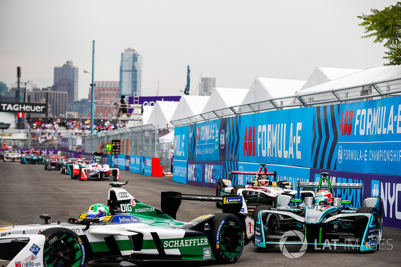 Lucas di Grassi, Audi Sport ABT Schaeffler, Nelson Piquet Jr., Jaguar Racing