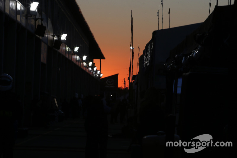 Dusk in Sebring Pit Lane