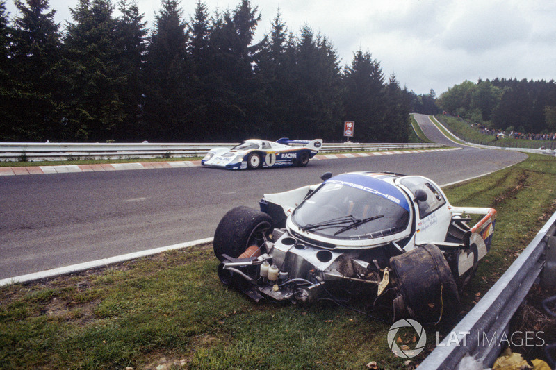 Derek Bell, Stefan Bellof, Porsche 956, crash