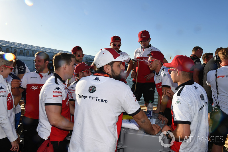 Sauber lors de la course de radeaux