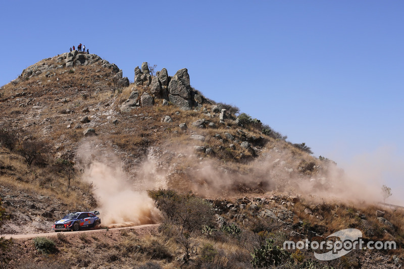 Thierry Neuville, Nicolas Gilsoul, Hyundai Motorsport Hyundai i20 Coupe WRC