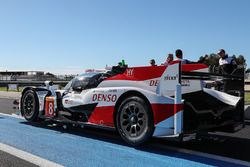 #8 Toyota Gazoo Racing Toyota TS050: Sébastien Buemi, Mike Conway