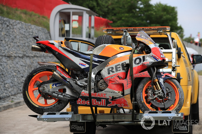 Разбитый мотоцикл Марка Маркеса, Repsol Honda Team