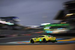 #97 Aston Martin Racing Aston Martin Vantage AMR: Alex Lynn, Maxime Martin, Jonathan Adam