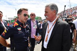 Christian Horner, Red Bull Racing Team Principal and Chase Carey, Chief Executive Officer and Executive Chairman of the Formula One Group on the grid on the grid