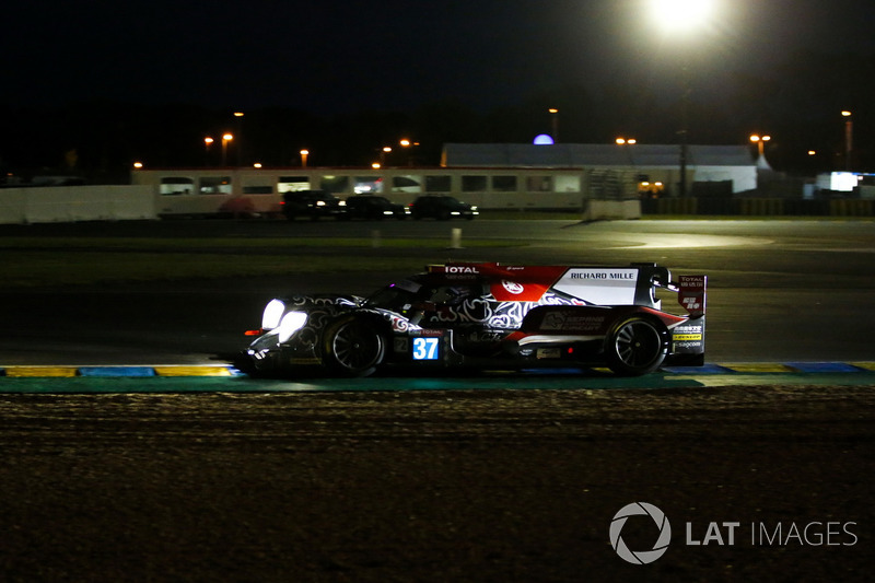 #37 Jackie Chan DC Racing Oreca 07 Gibson: Джазмен Джафар, Набиль Жеффри, Вейрон Тан