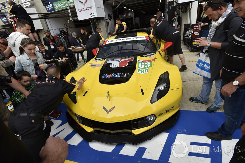 #63 Corvette Racing Chevrolet Corvette C7.R: Jan Magnussen, Antonio Garcia, Mike Rockenfeller