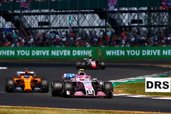 Esteban Ocon, Force India VJM11, leads Fernando Alonso, McLaren MCL33