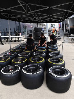 Pirelli tyres
