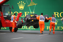 De Red Bull Racing RB14 van Max Verstappen na de crash