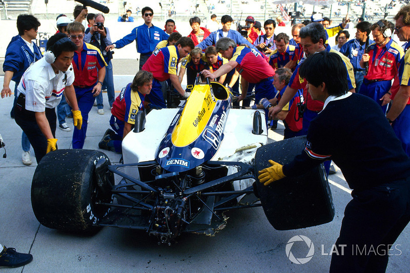 Car of Nigel Mansell, Williams FW11B after his crash